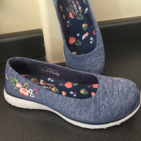 skechers slip ons with air cooled memory foam
